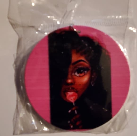 Black African American Wood Round Retro Hook Earrings - Thumbnail 2