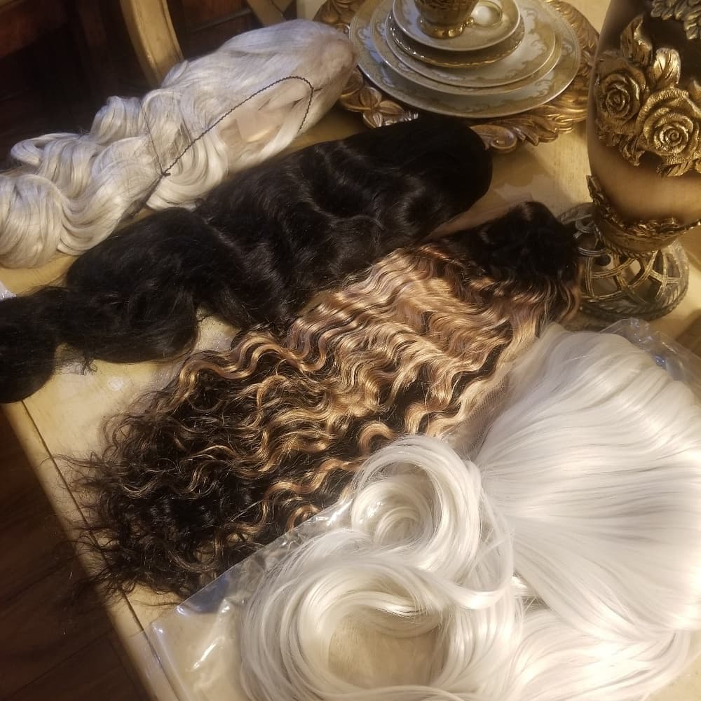 💗💗NWT Wig Beauty Bundle- 4 Wigs!!💗💗 - Thumbnail 5