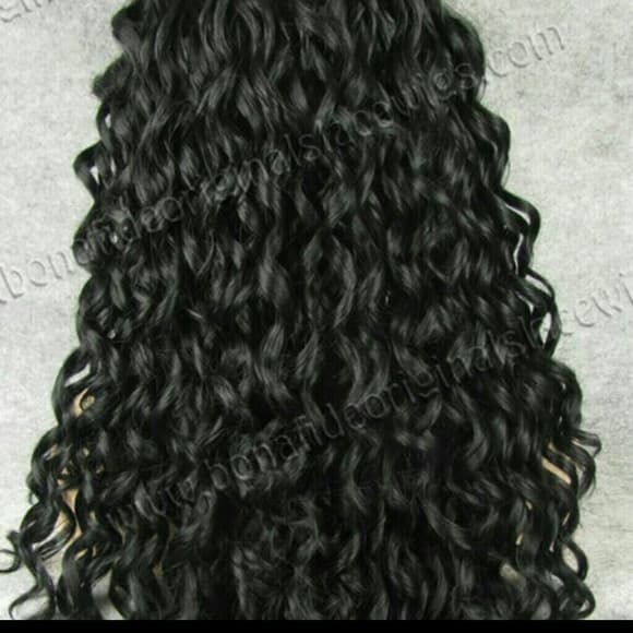 Beautiful Curly Lace Front Wig 26 inches - Thumbnail 3