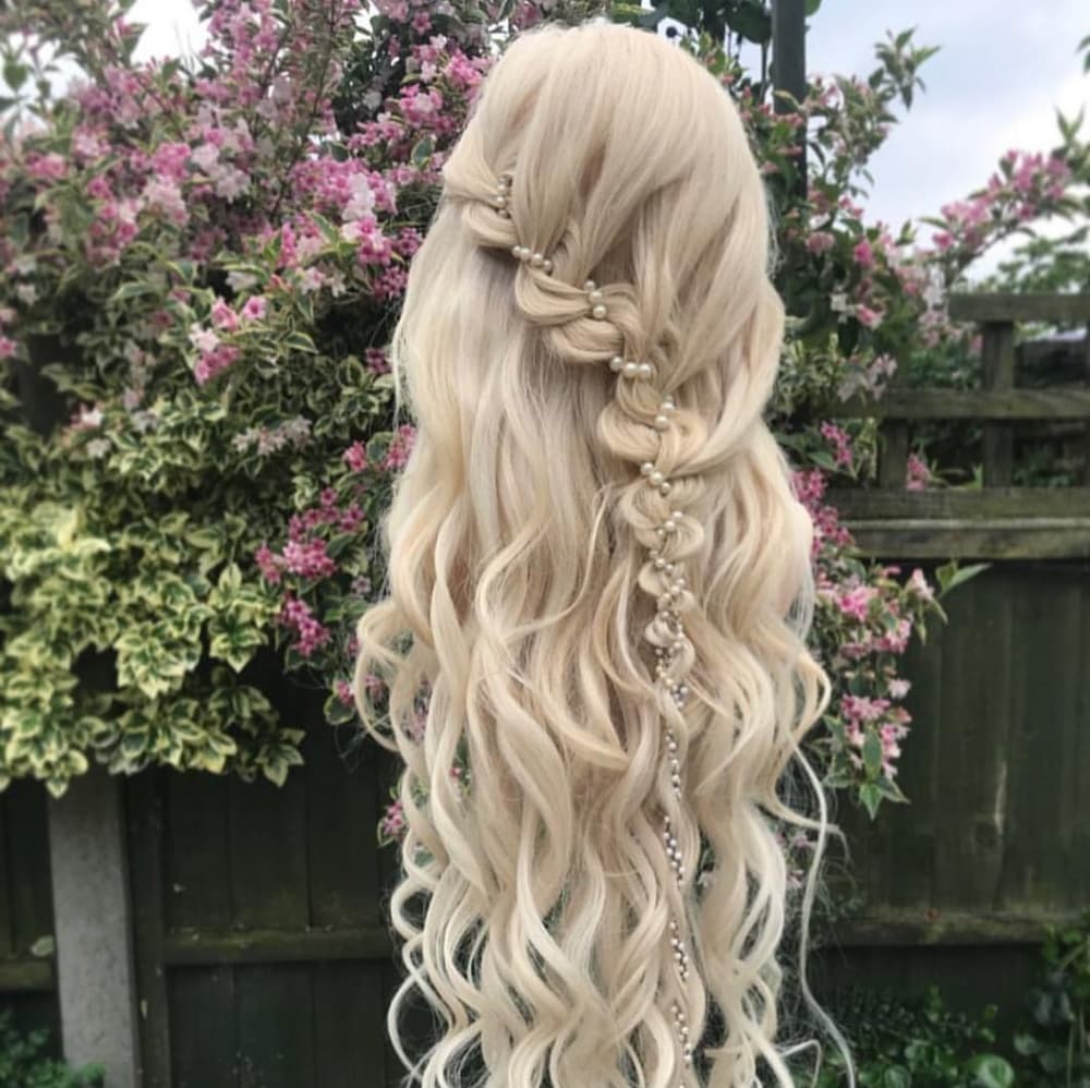 Blonde Wavy Full Head Clip in Extension - Thumbnail 7