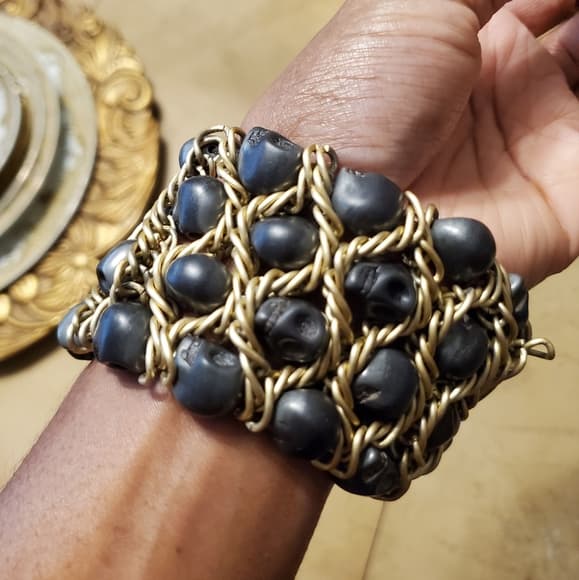Black and Gold Skulls Bracelet - Thumbnail 6
