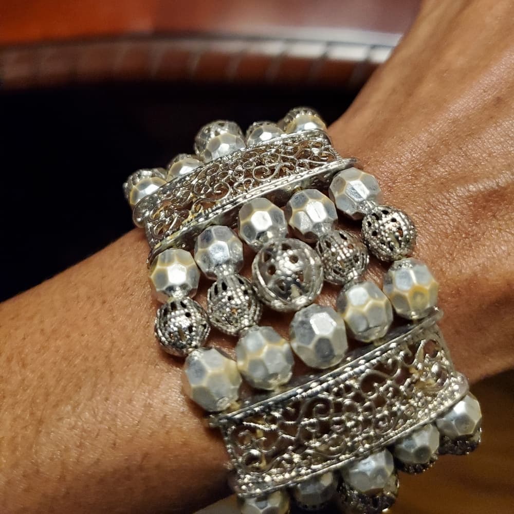 Beautiful four strand bracelet - Thumbnail 10