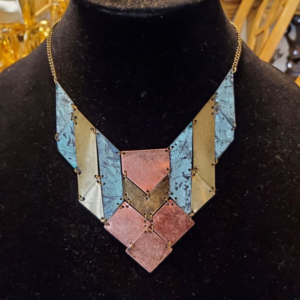 Vintage Beauty Necklace - Thumbnail 2