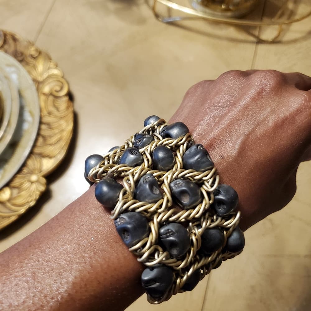 Black and Gold Skulls Bracelet - Thumbnail 4