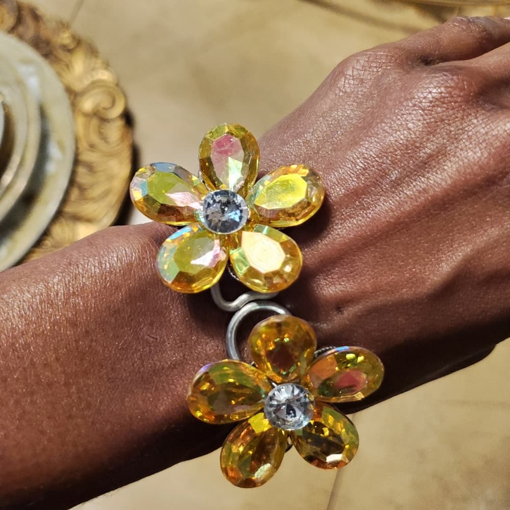 Flower Beauty Bracelet - Thumbnail 2