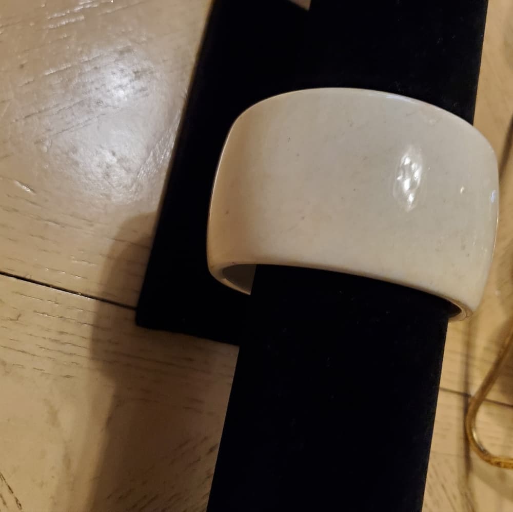 Cream bangle Bracelet - Thumbnail 2