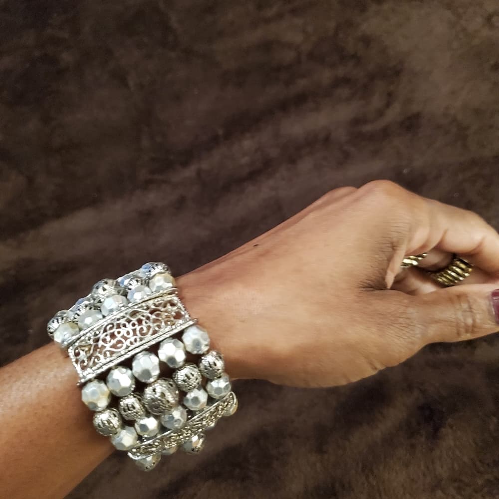 Beautiful four strand bracelet - Thumbnail 5