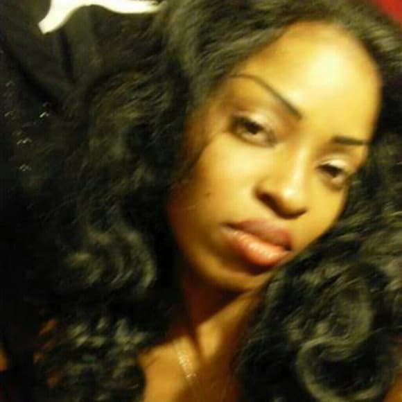 Curly Body Wave Lace Front Wig 22-24 inches long - Thumbnail 2