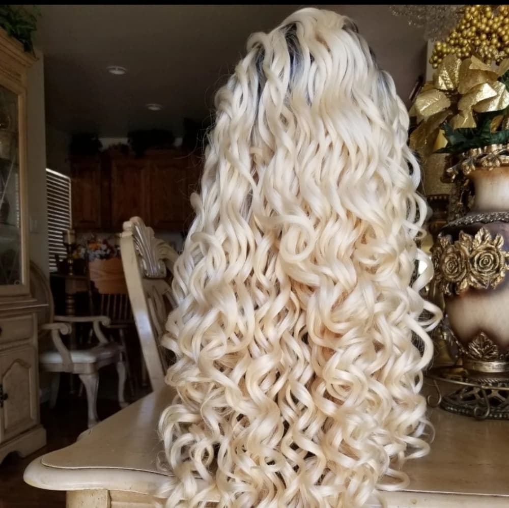 Ombre Blonde Curly Lace Front Wig - Thumbnail 3