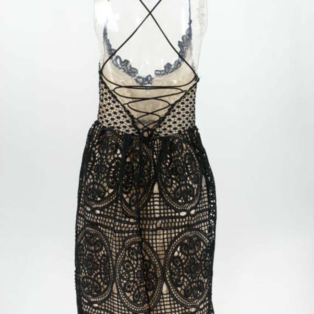 White boho lace criss cross back midi dress - Thumbnail 10