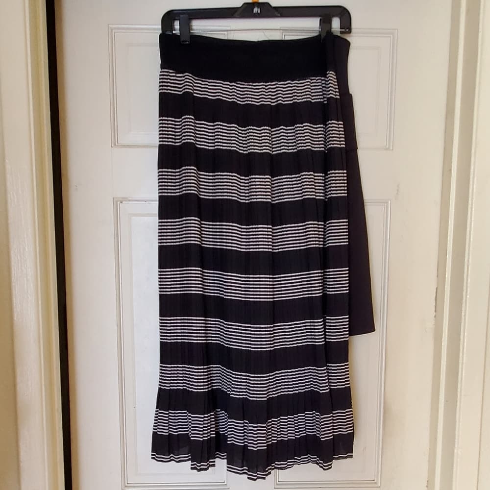 Black White Skirt S/M - Thumbnail 3