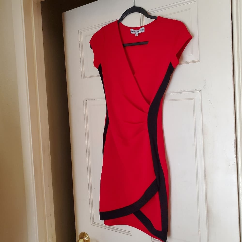 Red Black Dress - Thumbnail 8