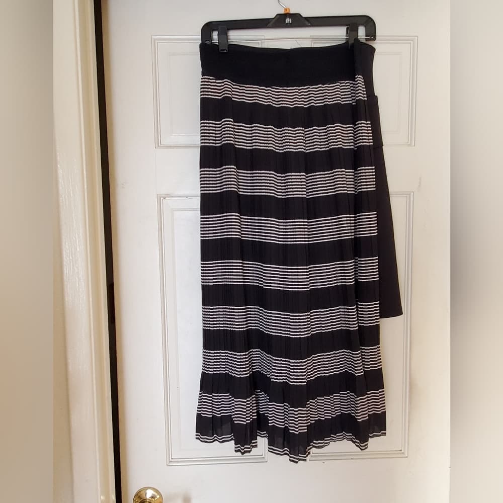 Black White Skirt S/M - Thumbnail 4