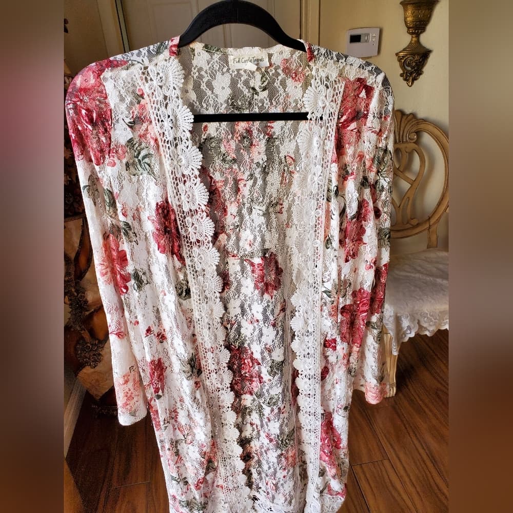 Pink White Floral Kimono - Thumbnail 2