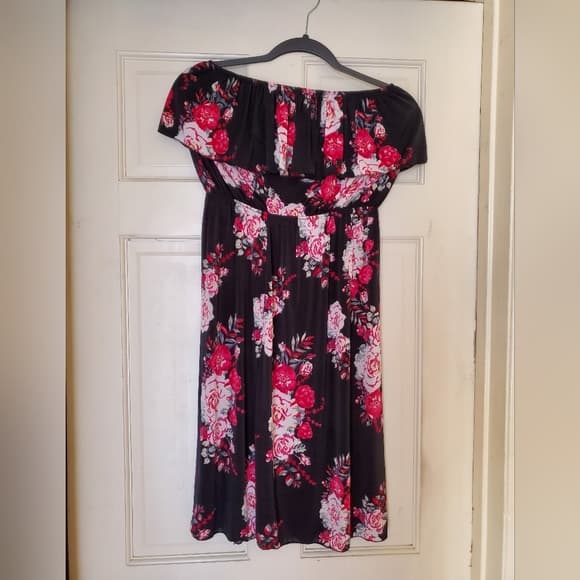 Black Rose Flower Dress size small - Thumbnail 4