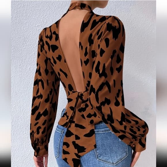 Allover Print Tie Backless Bishop Sleeve Crop Top - Thumbnail 8