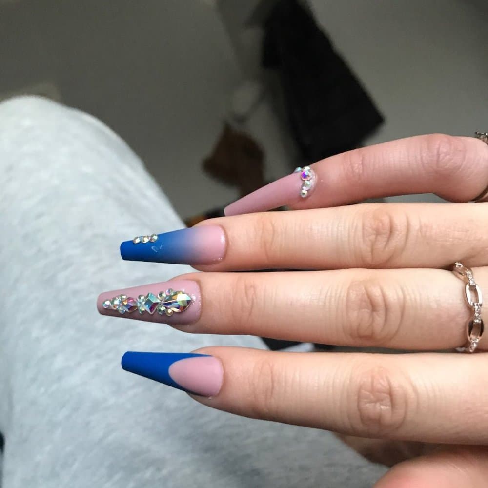 Blu Ombre Press On Coffin Nails - Thumbnail 2