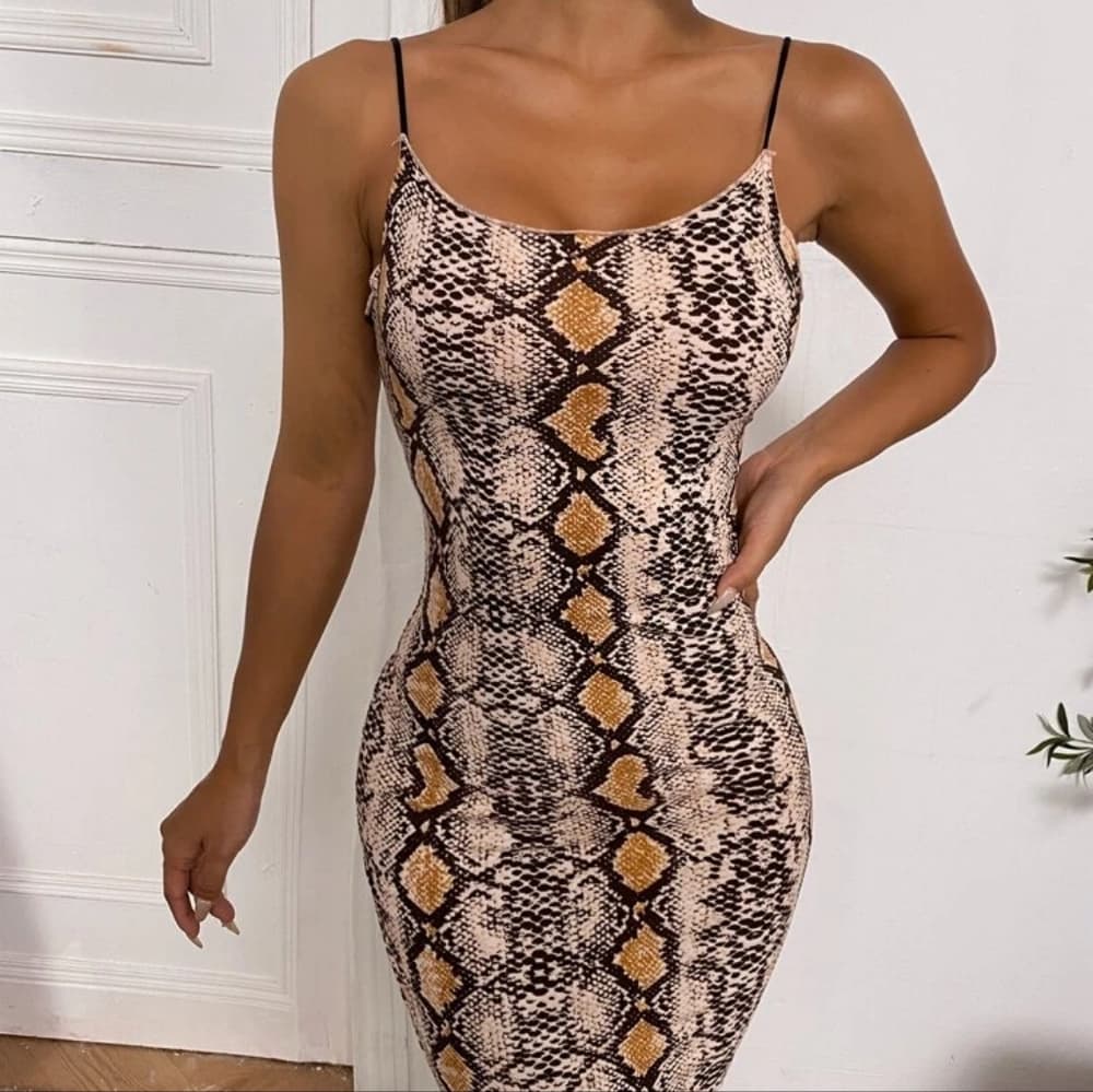 Beautiful Snake Skin Dresses - Thumbnail 4