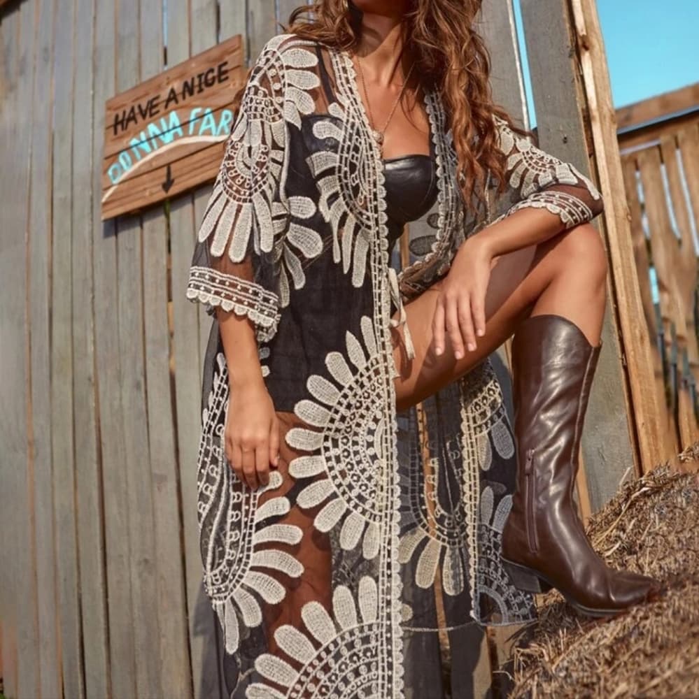 Beautiful Sheer Embroidered Kimono - Thumbnail 6
