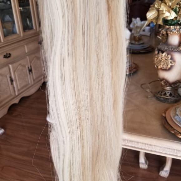 Ash Bleach Blonde Full Head Clip in Extension - Thumbnail 9