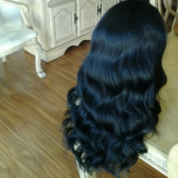 Body wave lace front wig 20 inches long - Thumbnail 3