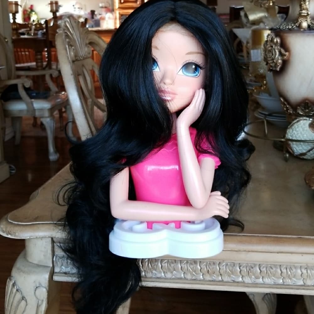 Black Layered Visage Beauty Wig - Thumbnail 3