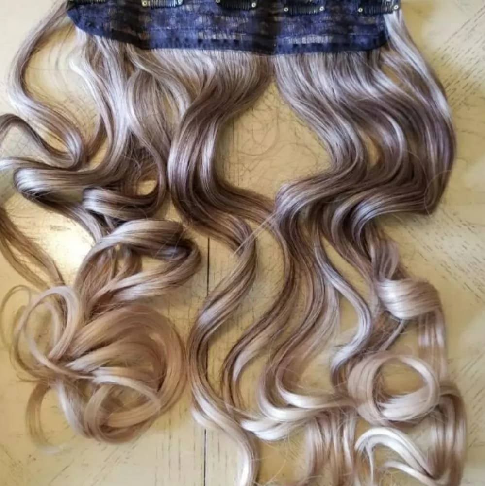 Ombre Blonde Beauty Full Head Clip in Extension - Thumbnail 2