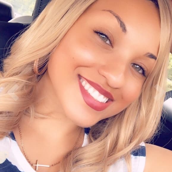 Ombre Ash Blonde with Dark Roots - Thumbnail 8