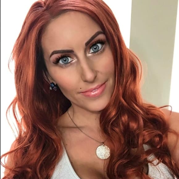 Auburn Wavy Beauty Lace Front Wig - Thumbnail 7