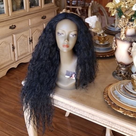 Used Curly Lace Front Wig - Thumbnail 9