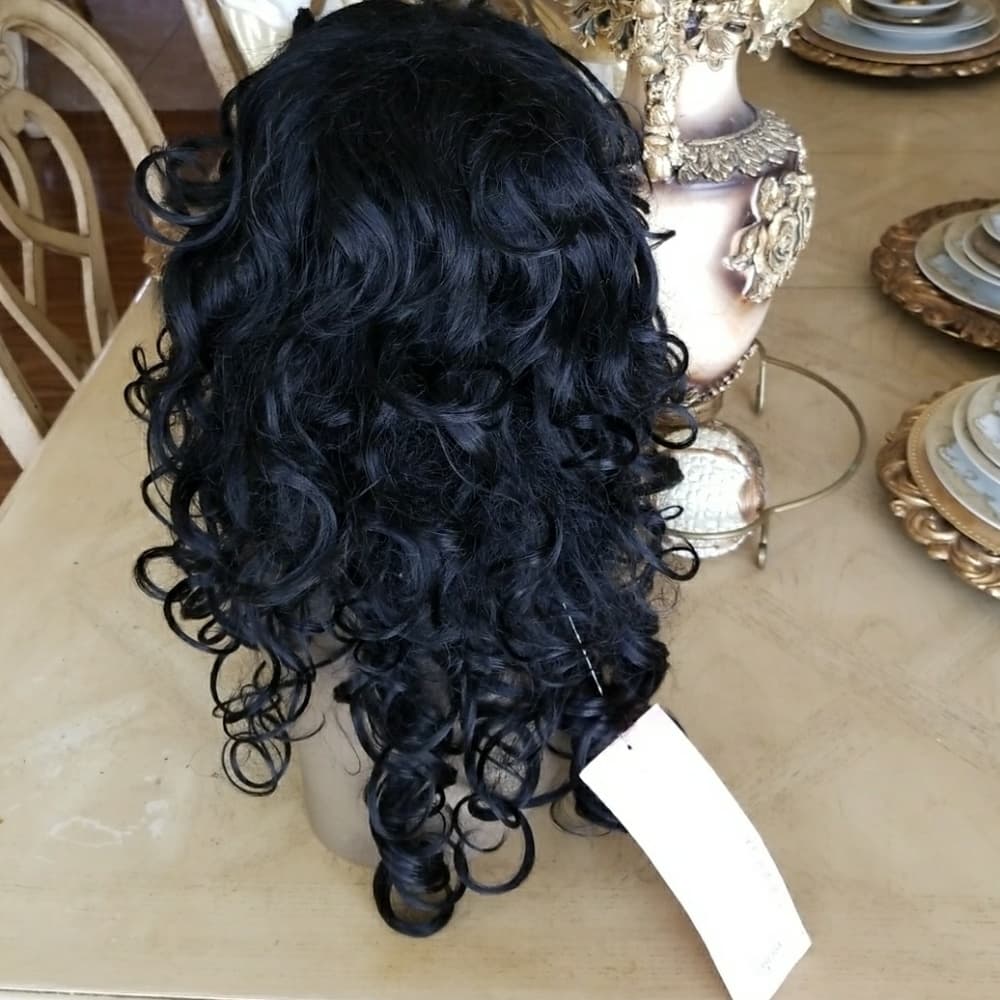 Caressa jet black forever young wig - Thumbnail 2