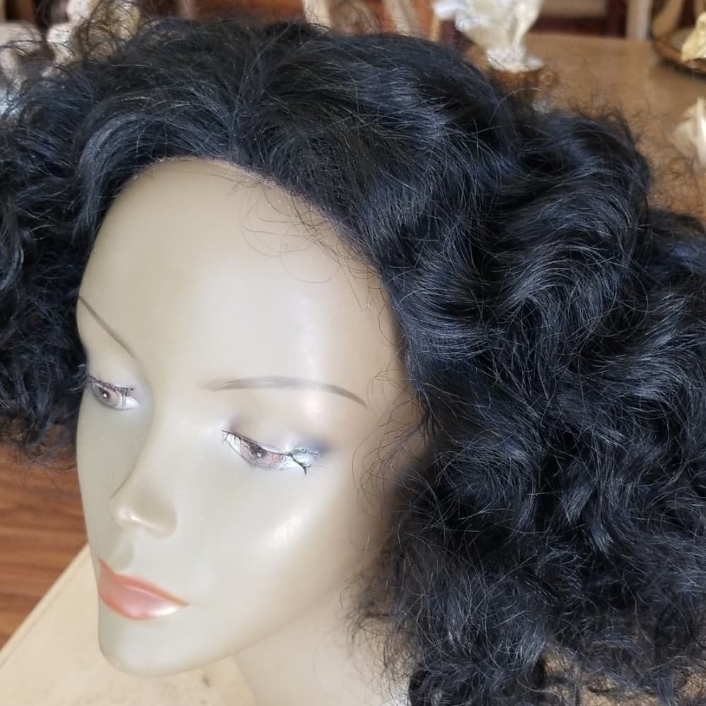 Used Wavy Curly Wig - Thumbnail 6