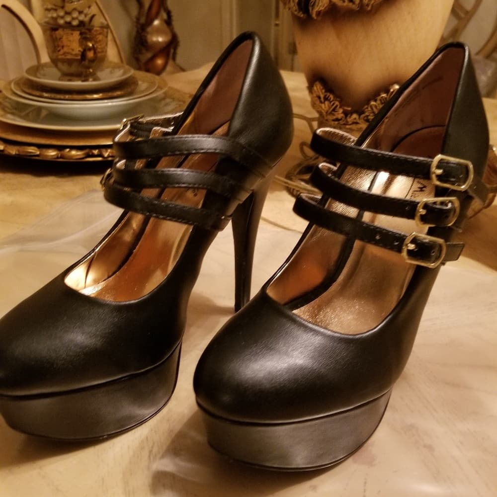 Black Beauty High Heels - Thumbnail 4