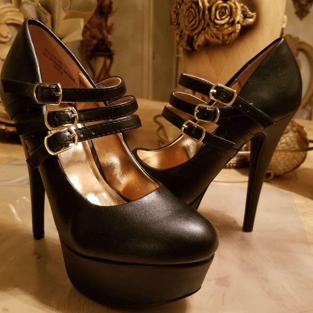 Black Beauty High Heels - Thumbnail 5