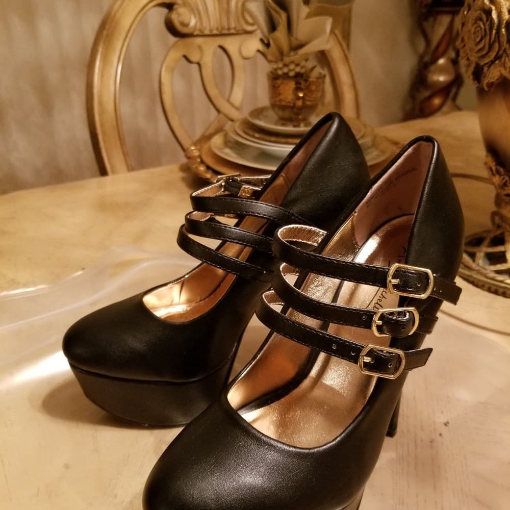 Black Beauty High Heels - Thumbnail 3