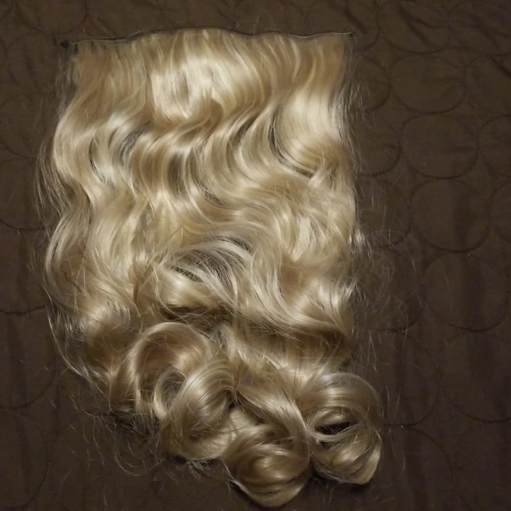 Blonde One Piece Clip in Extension #27/613 - Thumbnail 7