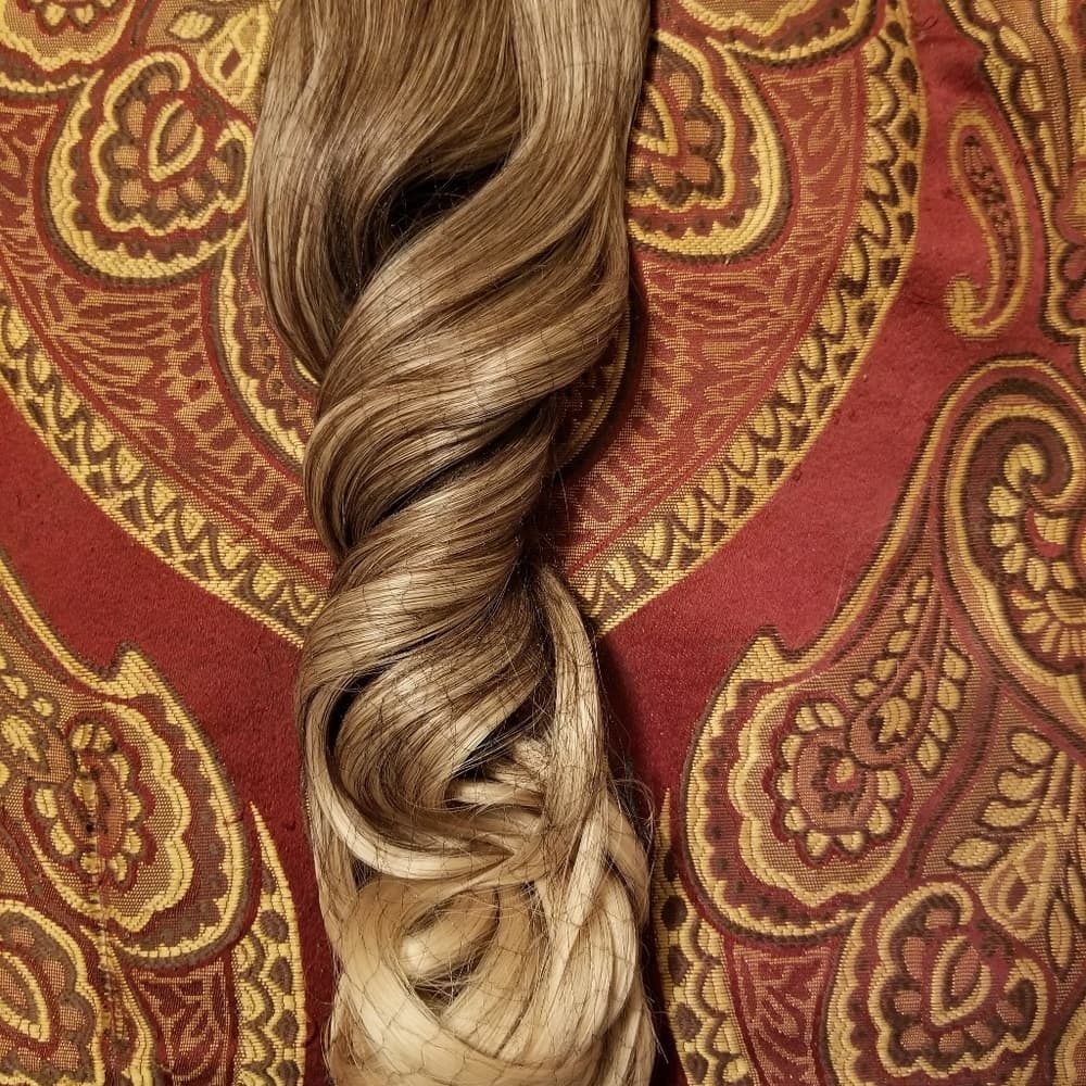 Brown to Blonde Clip in Extension - Thumbnail 2