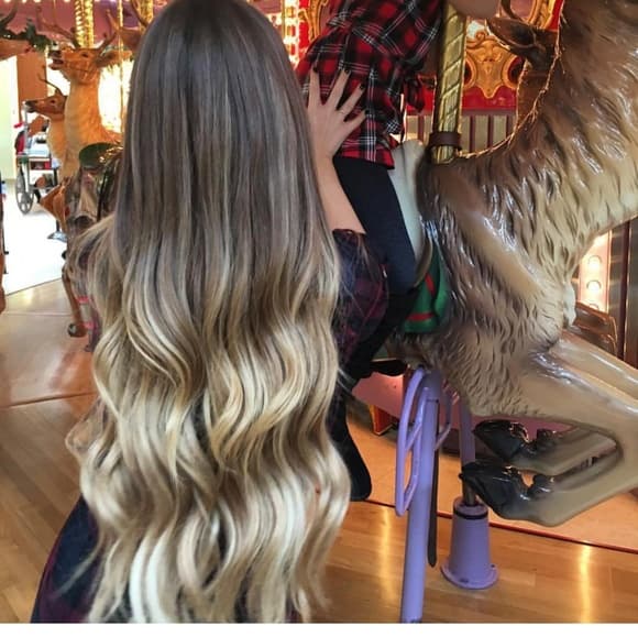 Brown to Blonde Clip in Extension - Thumbnail 7