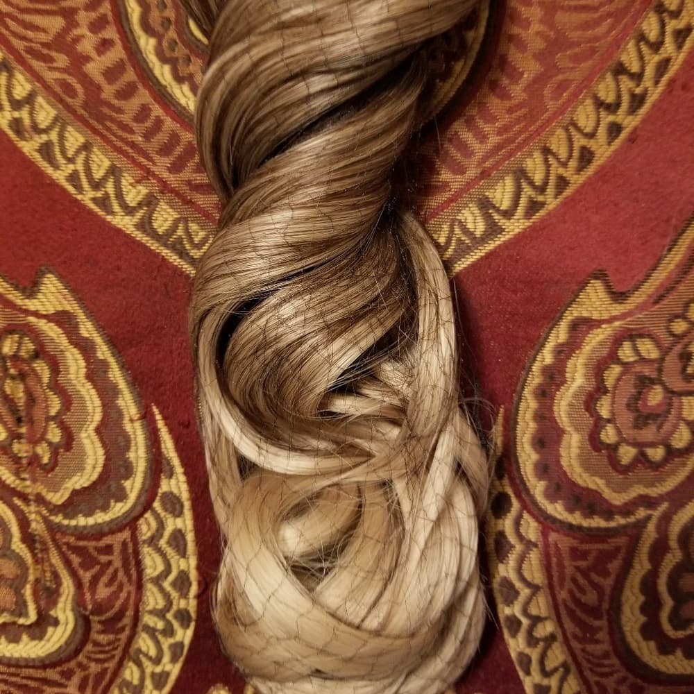 Brown to Blonde Clip in Extension - Thumbnail 4