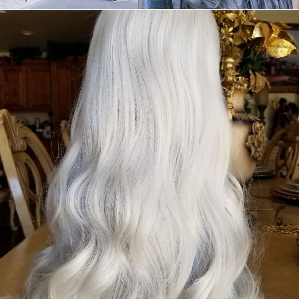 Silver Beauties Bundle Front Wigs - Thumbnail 3