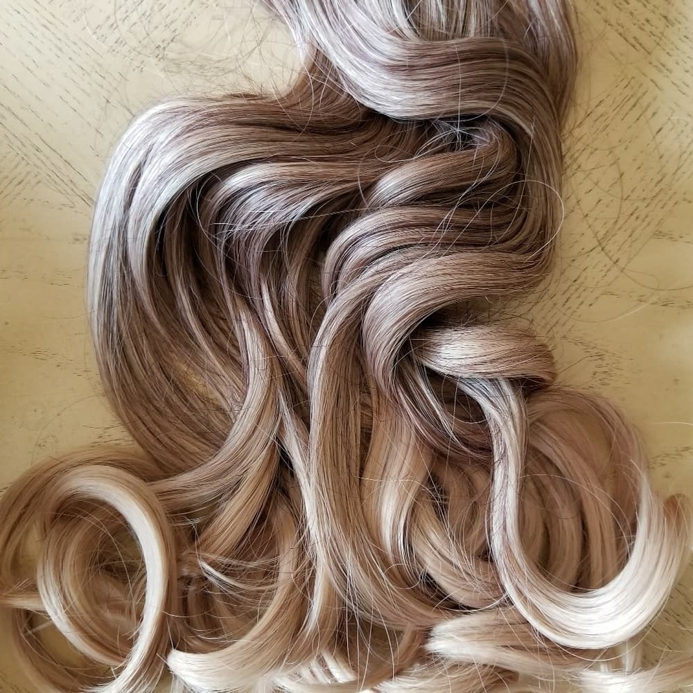 Ombre light Brown to Blonde Clip in Extension - Thumbnail 6