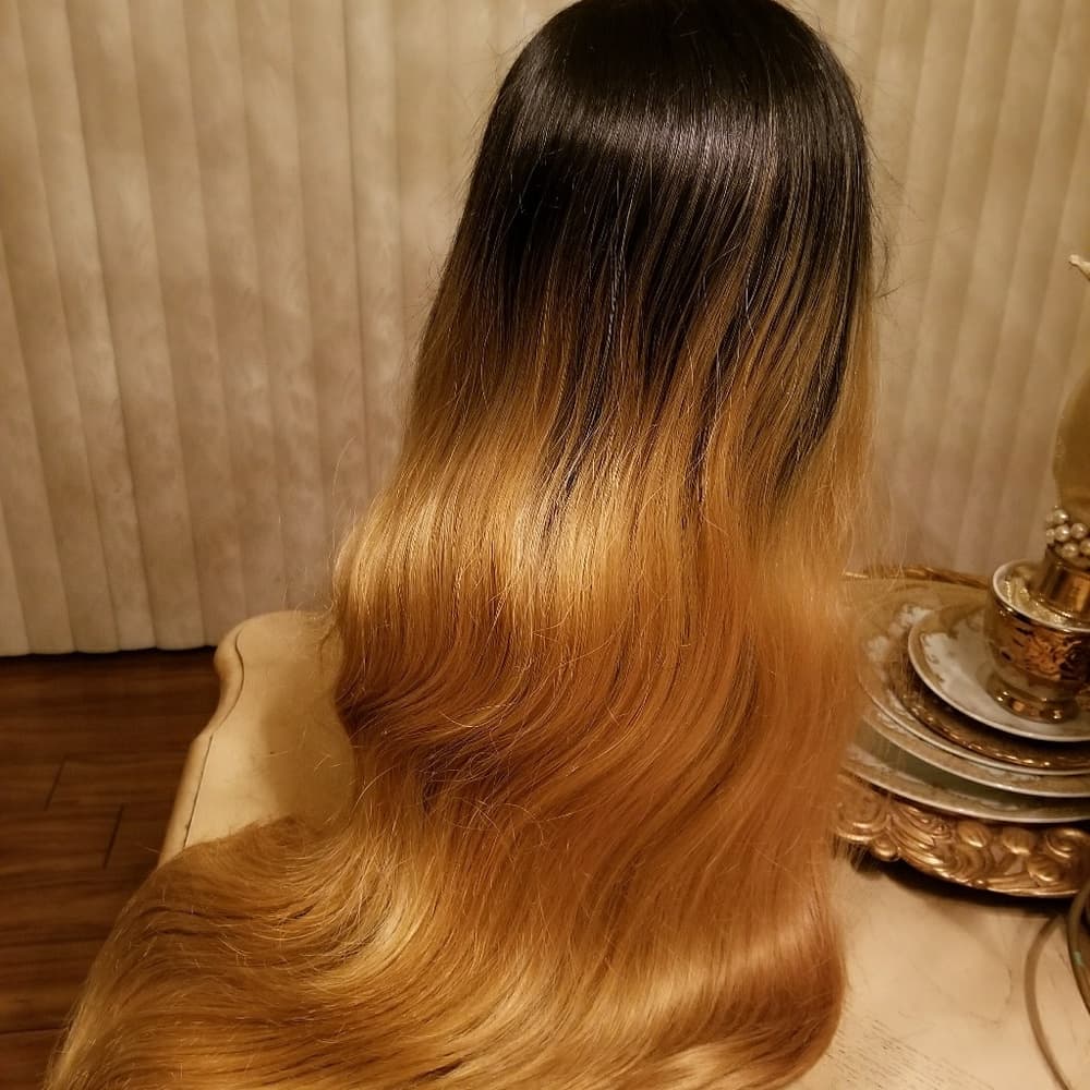 Ombre Beauty Lace Front Wig 28-30 inches!! - Thumbnail 5