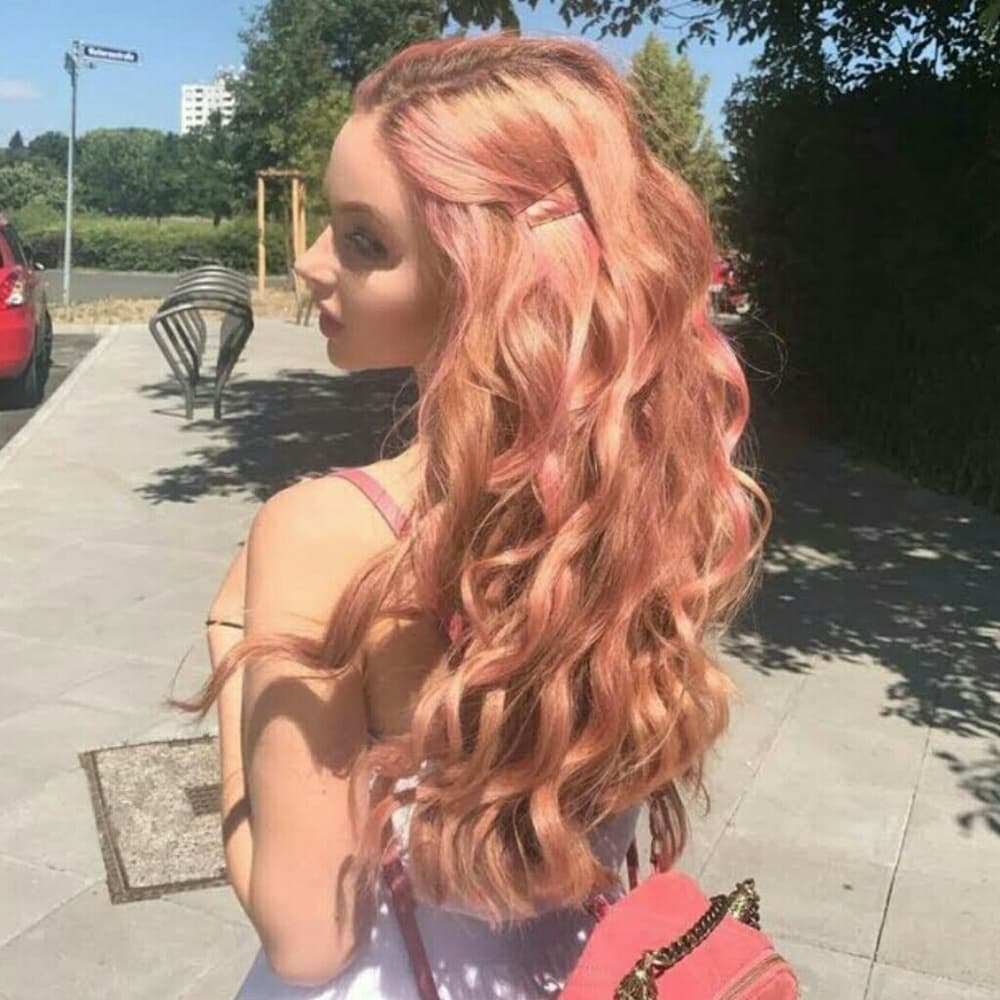 Pink Beauty Lace Front Wig 22-26 inches - Thumbnail 2