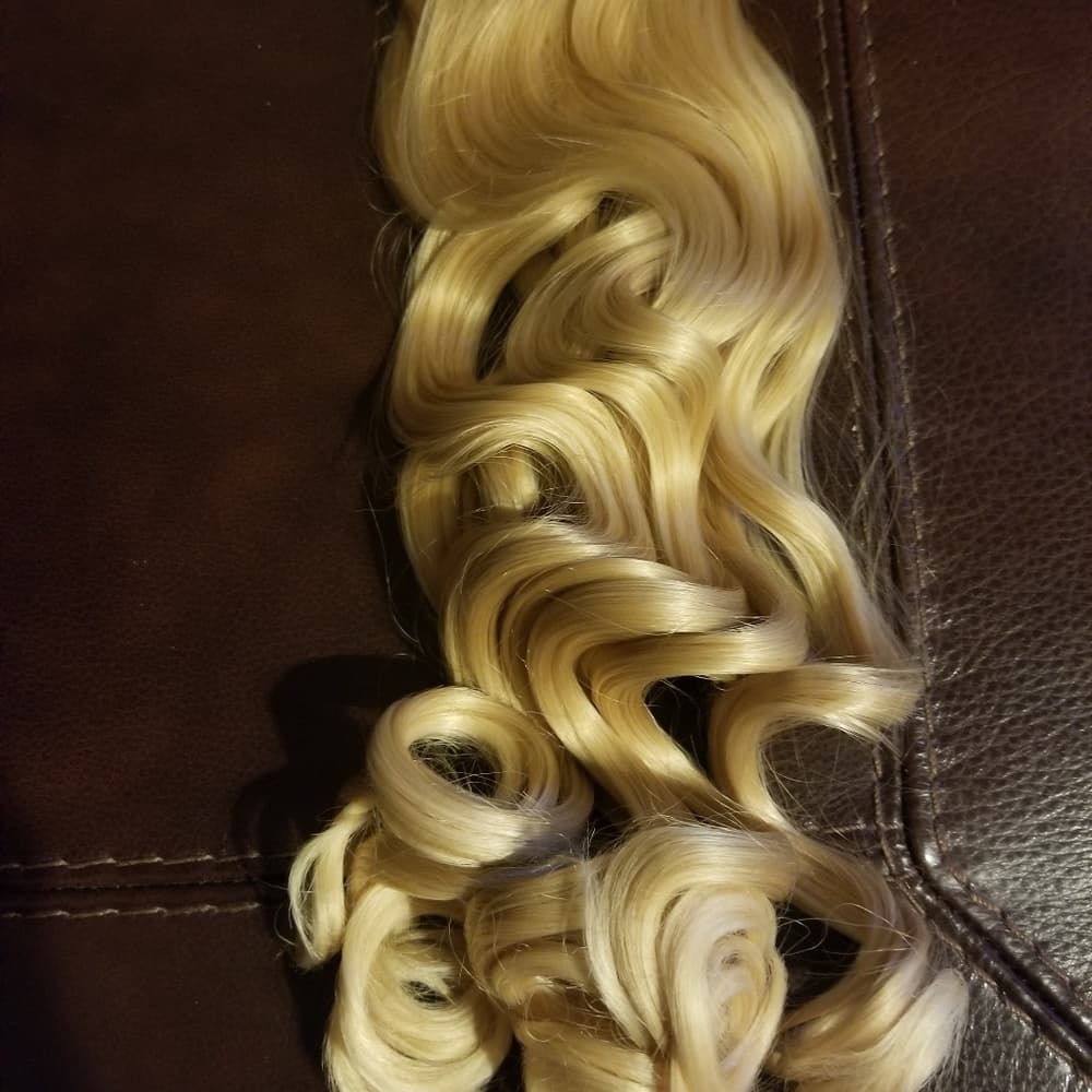 Blonde Beauty Full Head clip in Extension - Thumbnail 4
