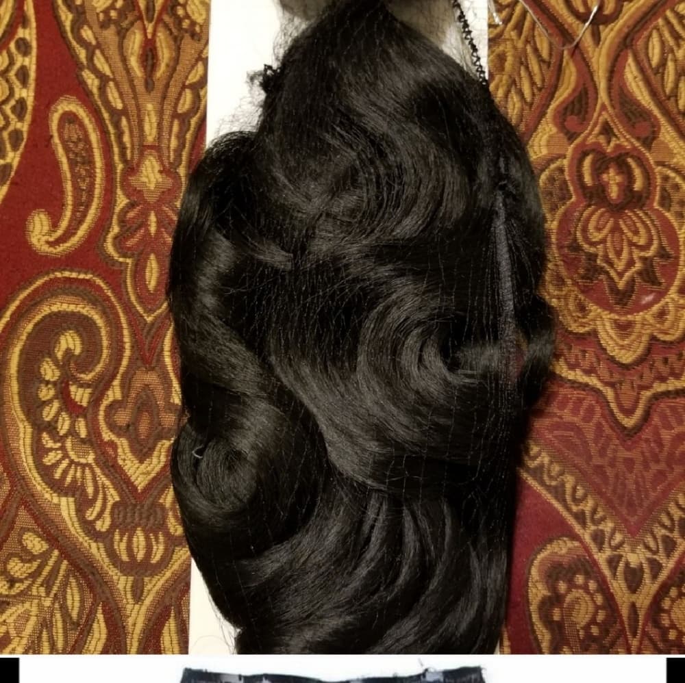 Black Wavy Full Head Clip in Extension - Thumbnail 3