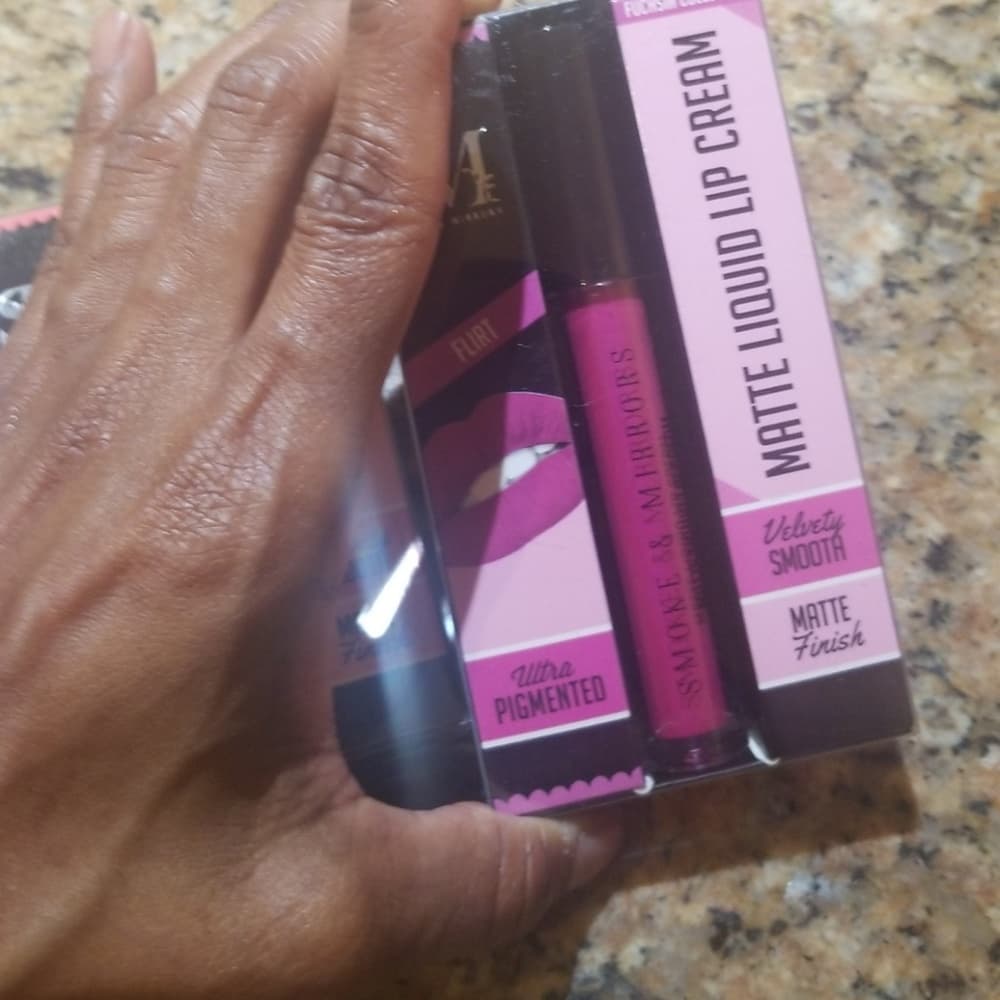 Matte Lipstick Beauty Bundle - Thumbnail 7