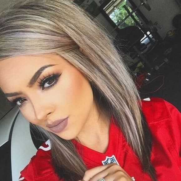 Beauty Lace Front Wig - Thumbnail 2