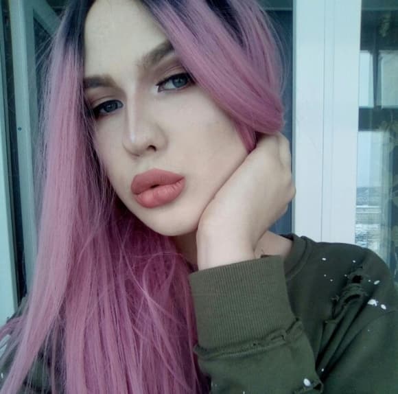 Ombre Pink Beauty Lace Front Wig - Thumbnail 2