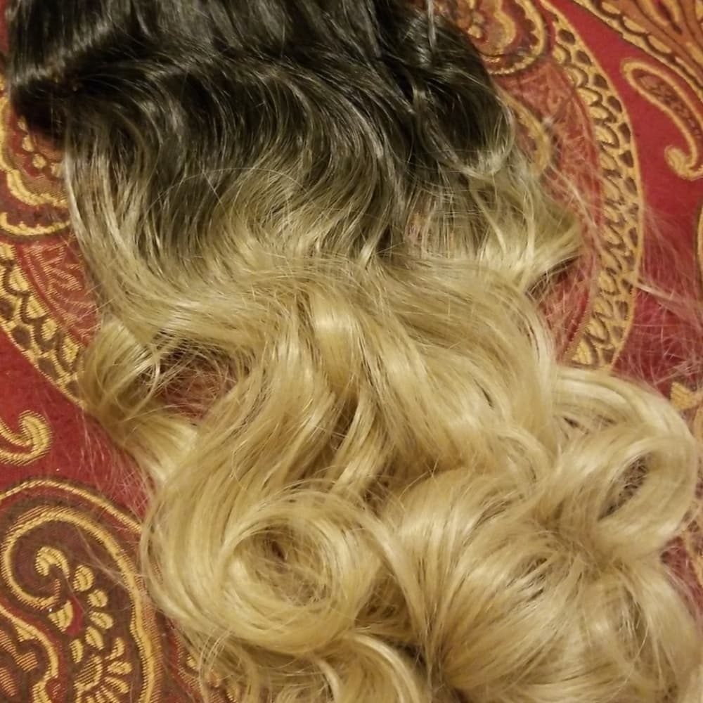 Ombre Blonde Full Head Clip in Extension - Thumbnail 7