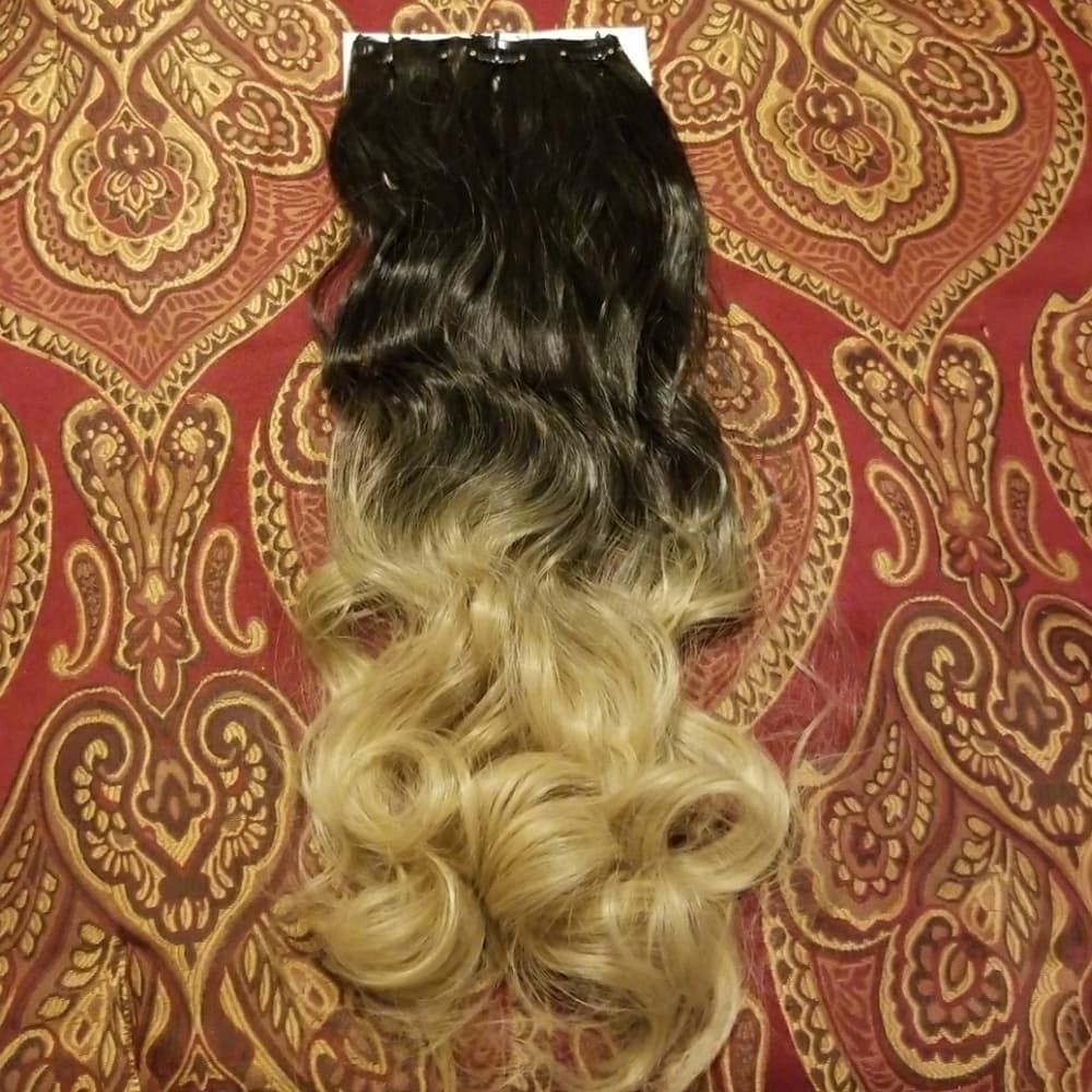 Ombre Blonde Full Head Clip in Extension - Thumbnail 8